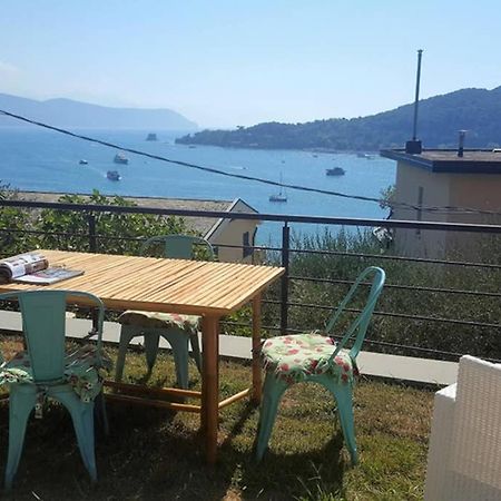 Infinity Blue Apartment Porto Venere Bagian luar foto